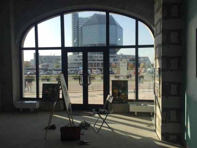 ВЫСТАВКА-ПЕРФОМАНС «АБСТРАКТНОЕ ИСКУССТВО ЛОРЫ ПАВЛОВОЙ В РАМКАХ БЕЛАРУСКОЙ НЕДЕЛИ МОДЫ»